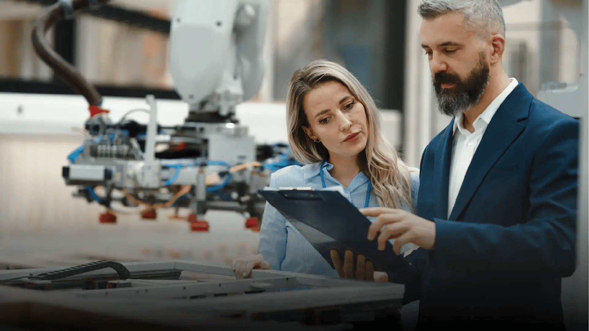 camLine_Solution_Recipe Management System_202511_AdobeStock-691384918_RF